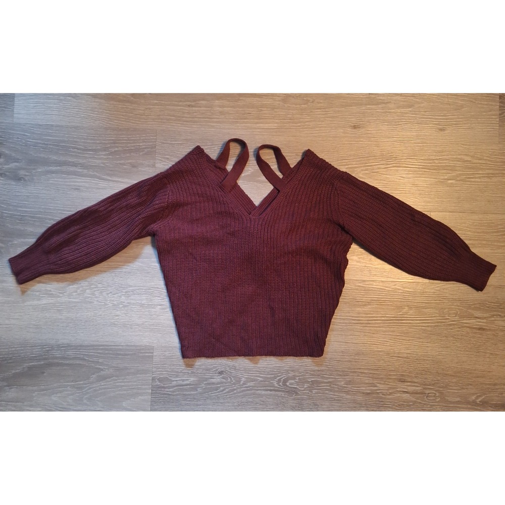 Fashion Nova Burgundy Twist Front Cold Shoulder Cropped Knit Sweater Size Medium - Picture 5 of 5